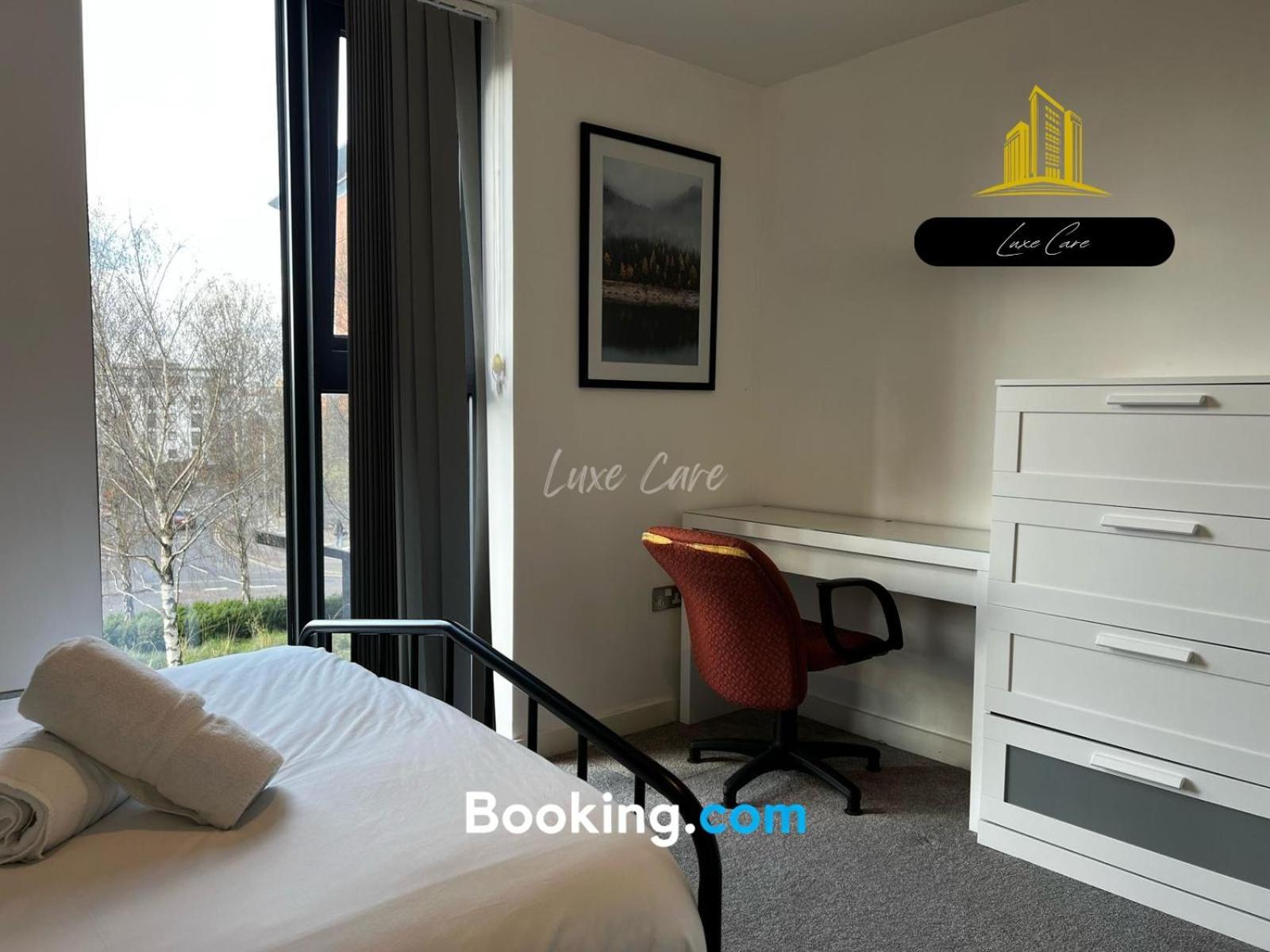 Last-Minute Specials L Book It Now L Sleeps Up To 4 L 2 Bed 2 Bath - Gym - Prime Birmingham Location L Jvt Short Lets Luaran gambar