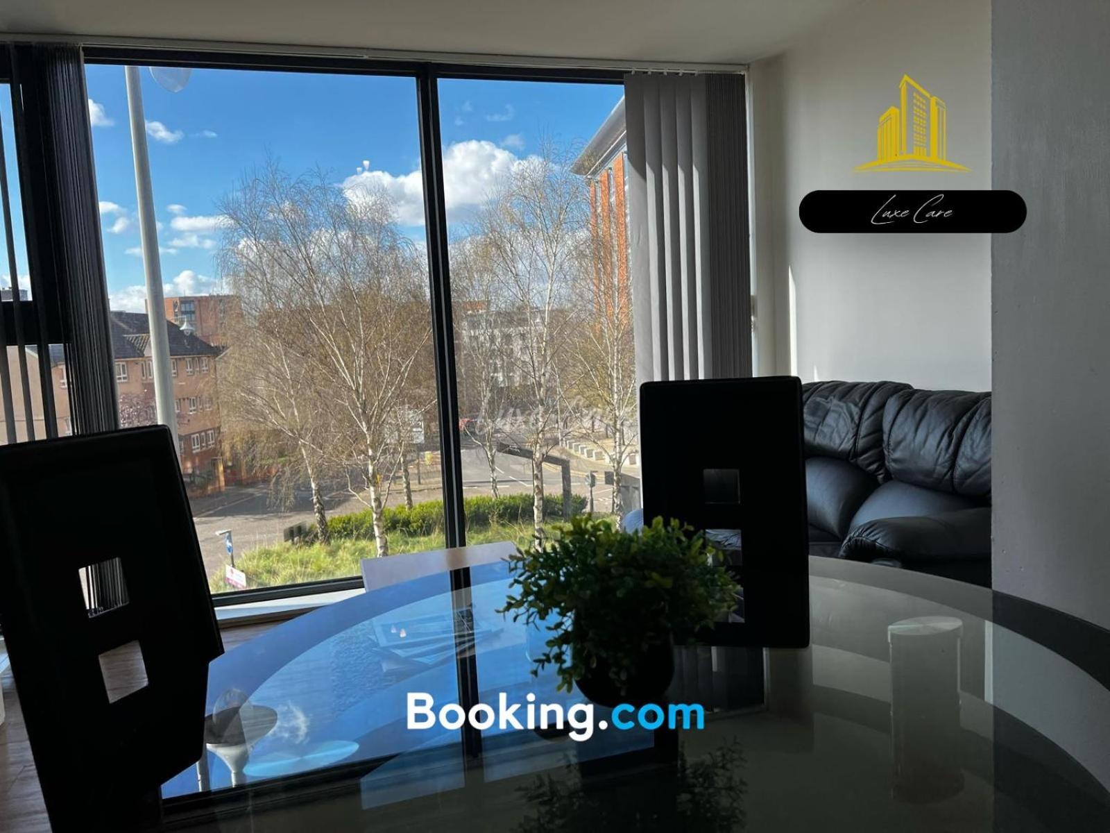 Last-Minute Specials L Book It Now L Sleeps Up To 4 L 2 Bed 2 Bath - Gym - Prime Birmingham Location L Jvt Short Lets Luaran gambar