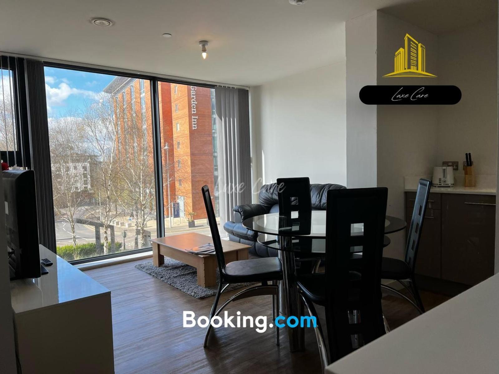 Last-Minute Specials L Book It Now L Sleeps Up To 4 L 2 Bed 2 Bath - Gym - Prime Birmingham Location L Jvt Short Lets Luaran gambar